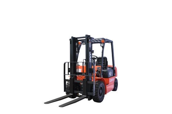 CPCD20J 2 Ton Diesel Forklift Truck In Warehouse resistente