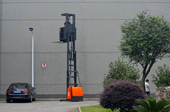 Plataforma eléctrica de alto nivel Jack 1000kg los 4.5m del recogedor de la orden del camión del recogedor de Warehouse