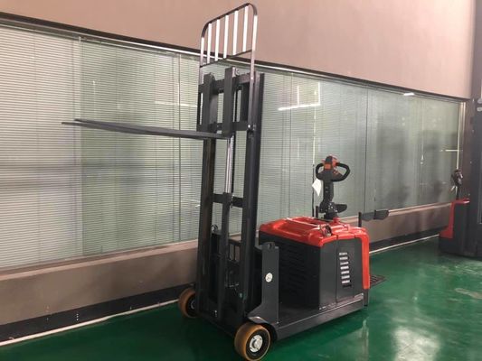 La carretilla elevadora contrapesada eléctrica Walkie monta los apiladores a horcajadas 1500kg